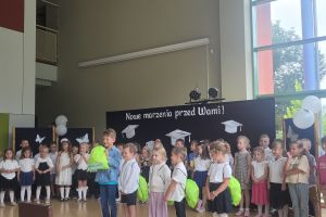Pożegnanie przez młodsze grupy