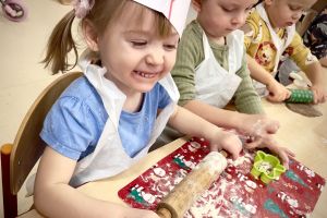 pieczemy świąteczne pierniczki