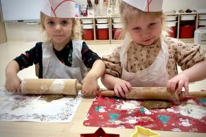 pieczemy świąteczne pierniczki