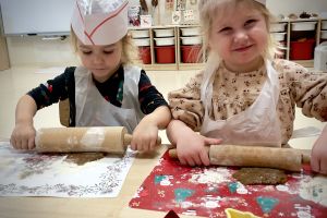 pieczemy świąteczne pierniczki