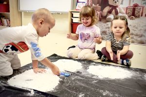 świąteczne zabawy sensoplastyczne