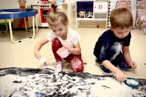 świąteczne zabawy sensoplastyczne