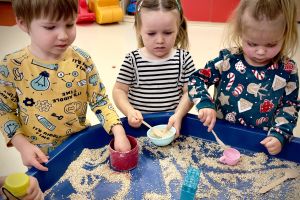 świąteczne zabawy sensoplastyczne