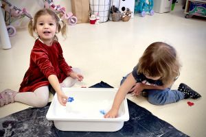 Zimowe zabawy sensoplastyczne