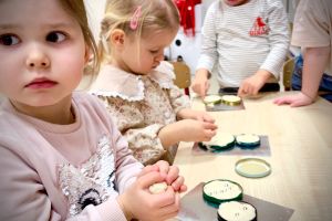 Zimowe zabawy sensoplastyczne