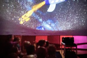 Kosmiczna przygoda w Mobilnym Planetarium