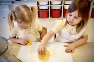 Pieczemy wielkanocne ciasteczka