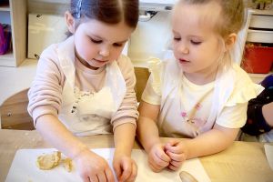 Pieczemy wielkanocne ciasteczka