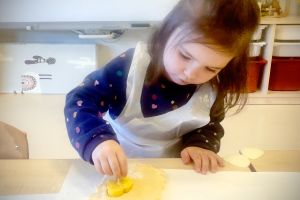 Pieczemy wielkanocne ciasteczka