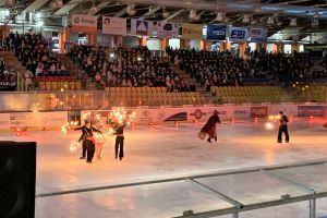 pokaz rewii na lodzie