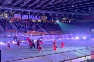 pokaz rewii na lodzie