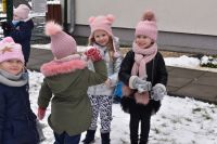 Zabawy zimowe na śniegu