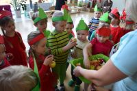 Przedszkolny Przegląd Piosenki "Od gruszki do pietruszki"