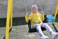 Wiosenne zabawy na placu zabaw