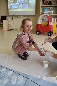 Nasza flaga- praca plastyczna