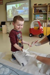 Nasza flaga- praca plastyczna