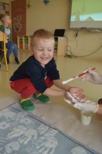 Nasza flaga- praca plastyczna