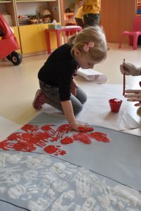 Nasza flaga- praca plastyczna