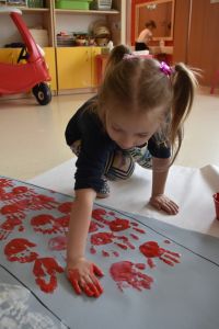 Nasza flaga- praca plastyczna