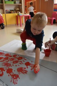 Nasza flaga- praca plastyczna