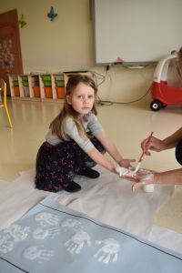 Nasza flaga- praca plastyczna