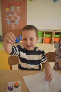 Ślimaki z plasteliny