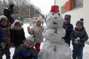 zabawy na śniegu