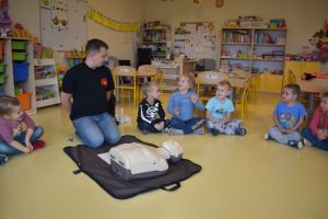 zajęcia edukacyjne z ratownikiem medycznym