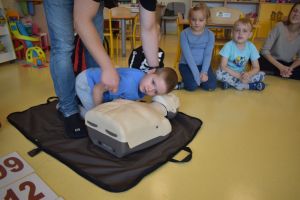zajęcia edukacyjne z ratownikiem medycznym