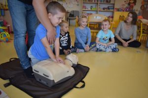 zajęcia edukacyjne z ratownikiem medycznym
