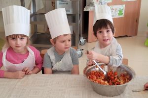 Dzieci gotują