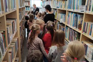 wizyta w Gminnej Bibliotece Publicznej w Małej Nieszawce