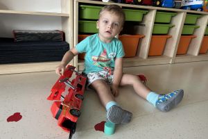Pierwsze dni dzieci z grupy biedronek w przedszkolu