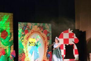 ,,Alicja w krainie czarów"