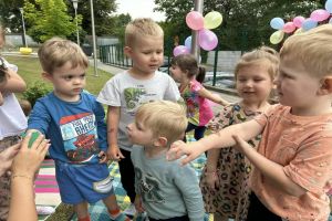 448047607_8321507067877944_5337858831343052864_npiknik dzieci z grupy biedronki