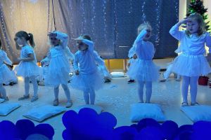 Spotkanie świąteczne, spektakl "W Aniołkowie"