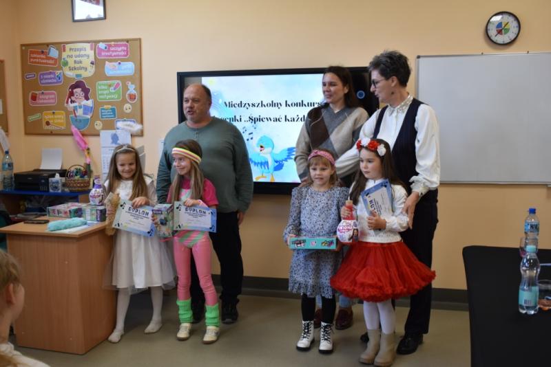 Sukces w Międzyszkolnym Konkursie Piosenki "Śpiewać każdy może"- 22.10.2025r.