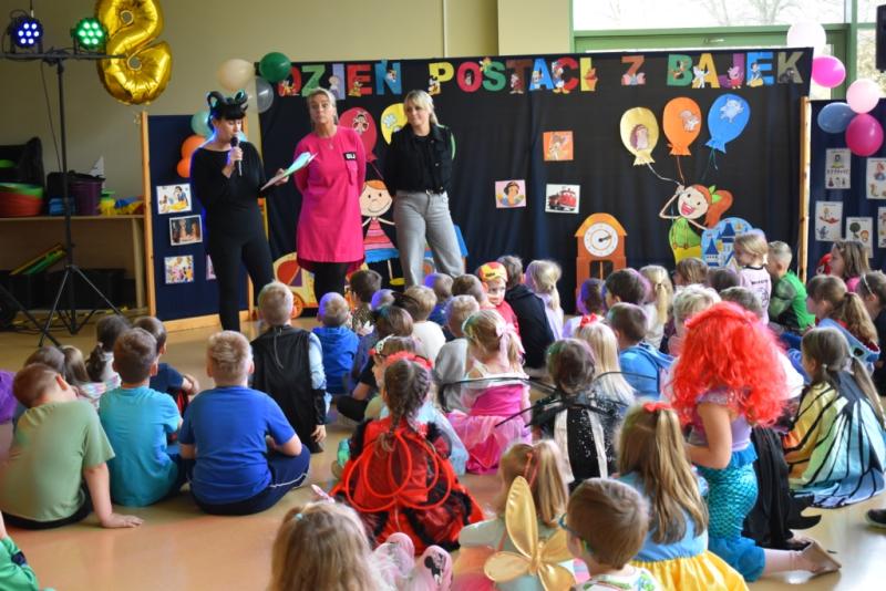 Dzień Postaci z Bajek-5.11.2025r.