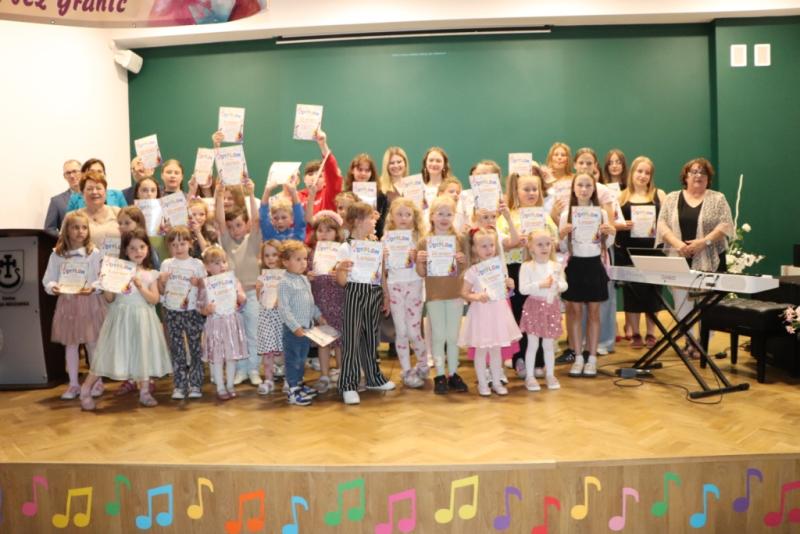 Sukces w XX Gminnym Festiwalu Piosenki Dziecięcej i Młodzieżowej p.n. "Muzyka bez granic"- czerwiec 2026r.